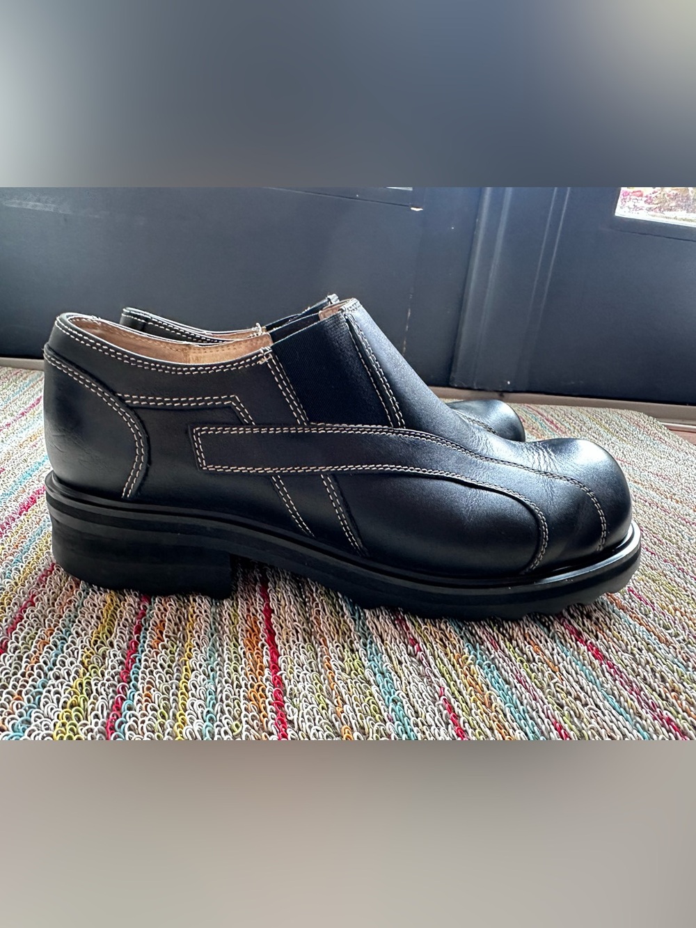 Fluevog VINTAGE EXCELLENT F-Shoe Angie black slip-on w/ contrast beige stitch -7 - Picture 3 of 16